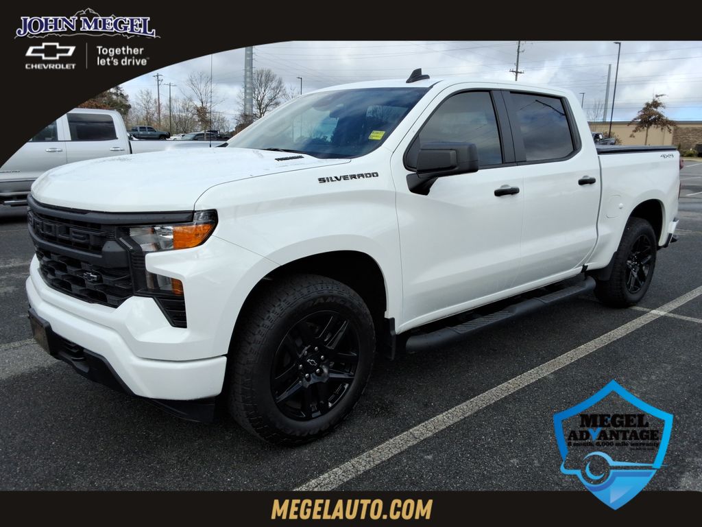 2025 Chevrolet Silverado 1500 Custom Crew Cab 4WD