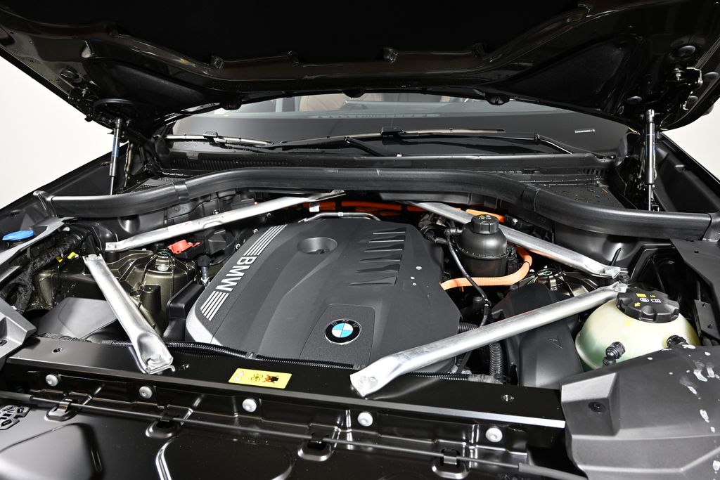 Thumbnail: 2026 BMW X5 - 27