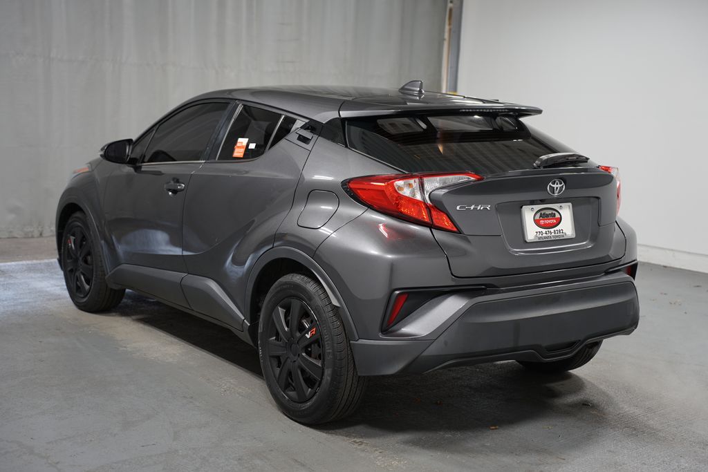 2020 Toyota C-HR LE 6