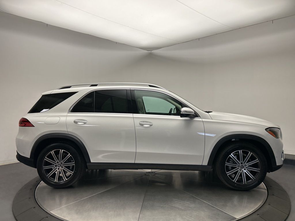 Thumbnail: 2026 Mercedes-Benz GLE - 8