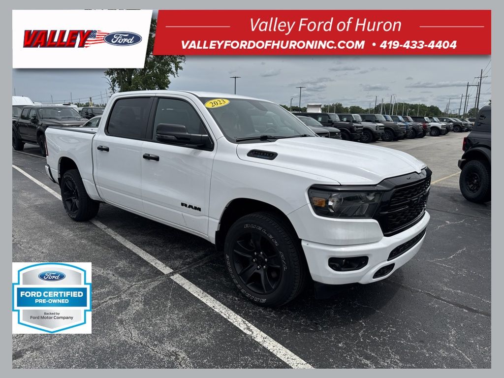 Bright White Clearcoat 2023 RAM 1500 Pickup Truck Four-Wheel Drive 8-Speed Automatic