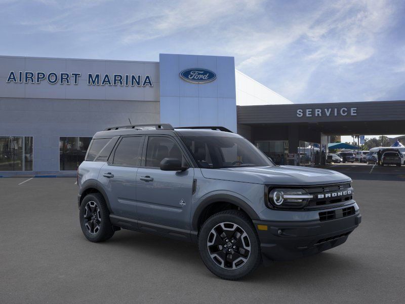 2024 Ford Bronco Sport Outer Banks 8