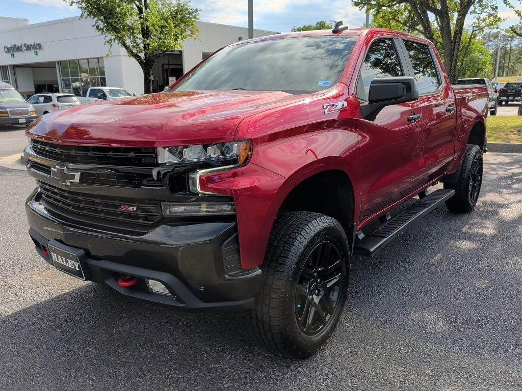 View vehicle photo 4