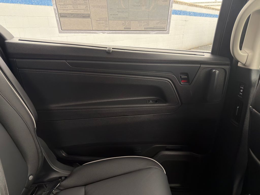 Thumbnail: 2026 Honda Odyssey - 21