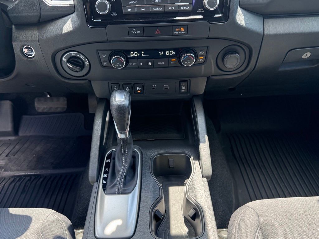 2024 Nissan Frontier Crew Cab SV 4x4