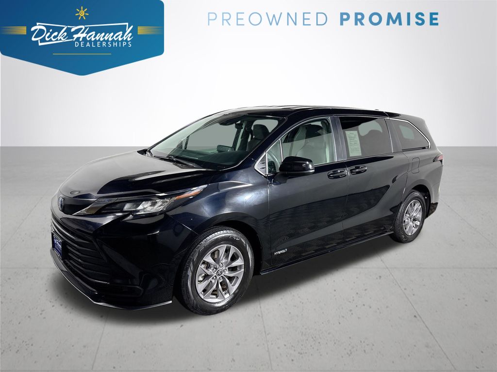 Midnight Black Metallic 2021 Toyota Sienna LE 8-Passenger FWD Minivan Front-Wheel Drive Continuously Variable Transmission