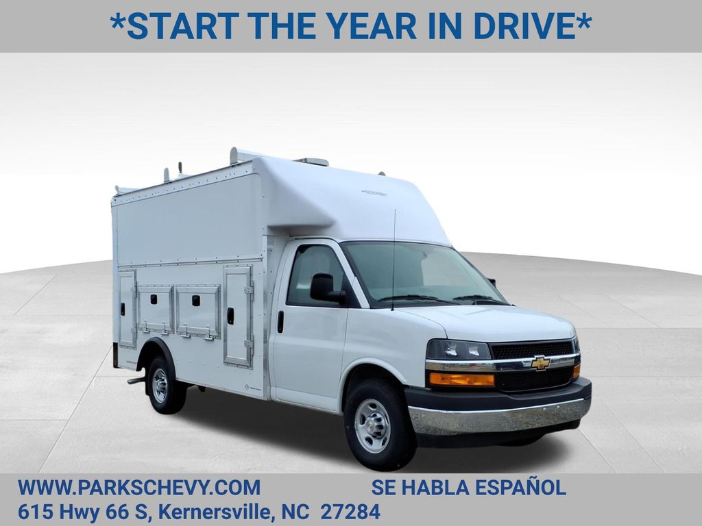 2025 Chevrolet Express Chassis 3500 Cutaway 159