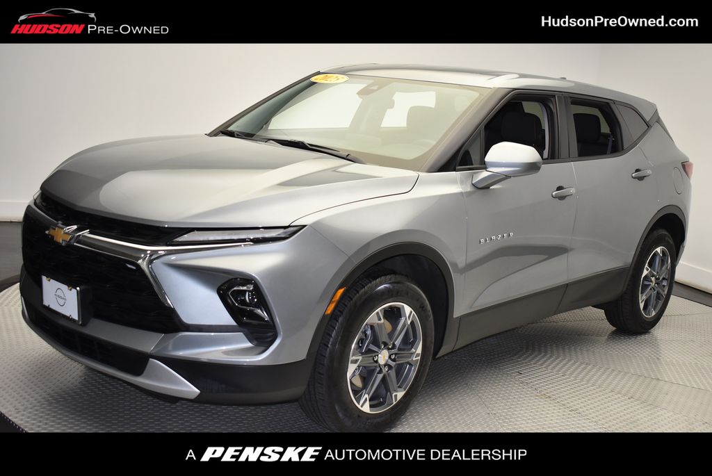 2025 Chevrolet Blazer LT Hero Image