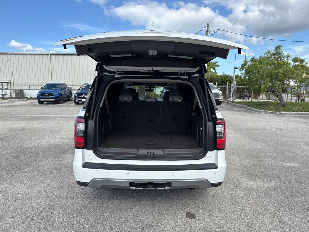 2021 Star White Metallic Tri-Coat Ford Expedition Max Limited RWD SUV