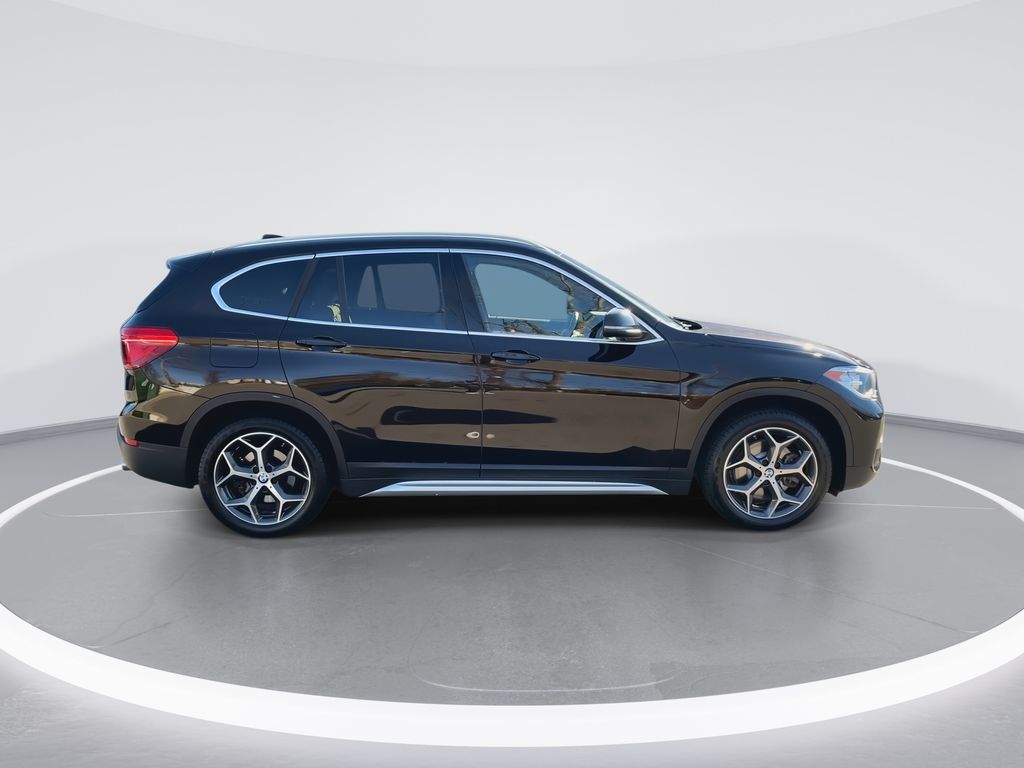 Thumbnail: 2018 BMW X1 - 9