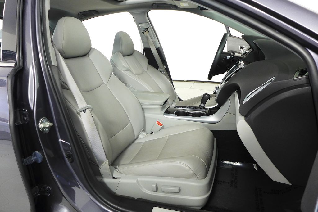 2018 Acura TLX Technology 19