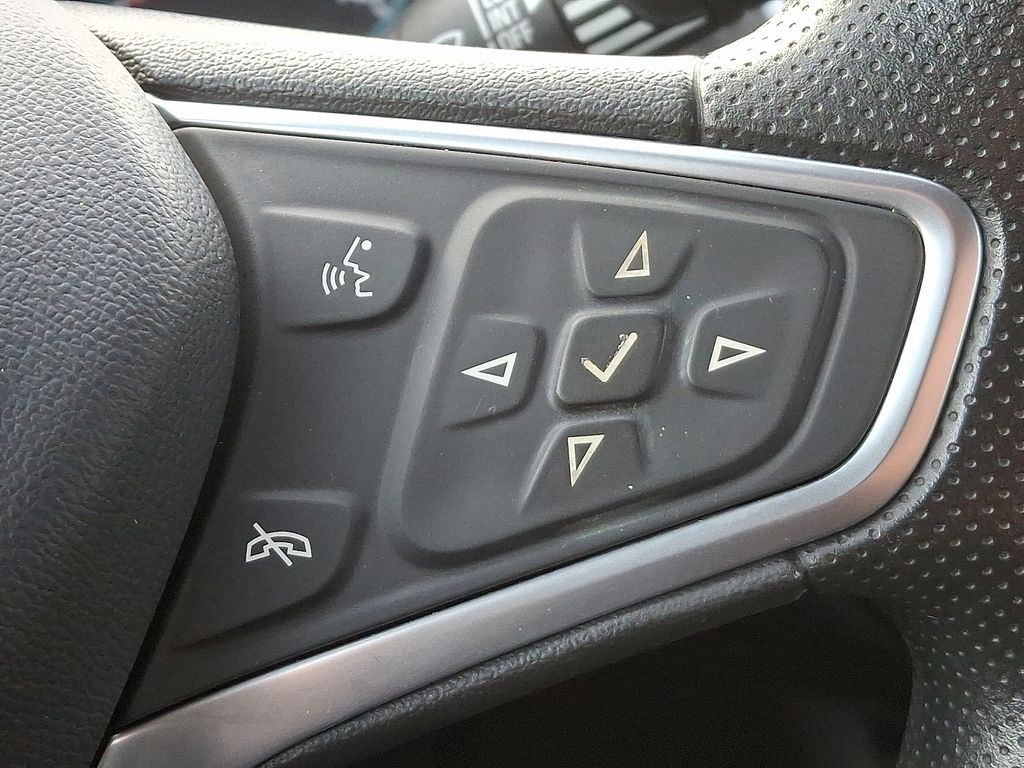 Thumbnail: 2022 Chevrolet Malibu - 22