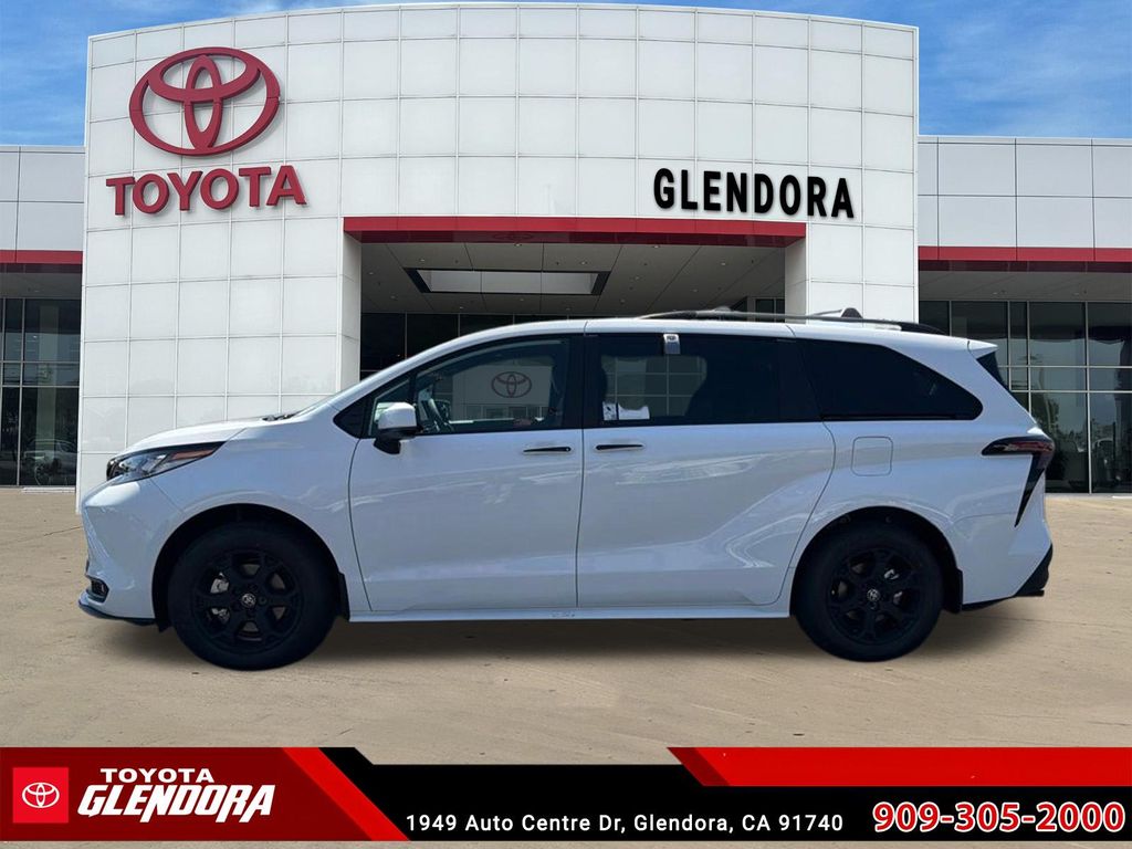 New 2026 Toyota Sienna Van