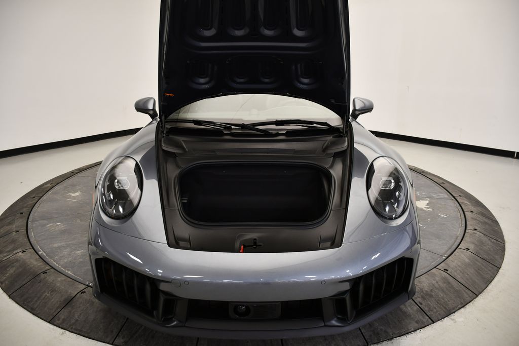 Thumbnail: 2025 Porsche 911 - 21