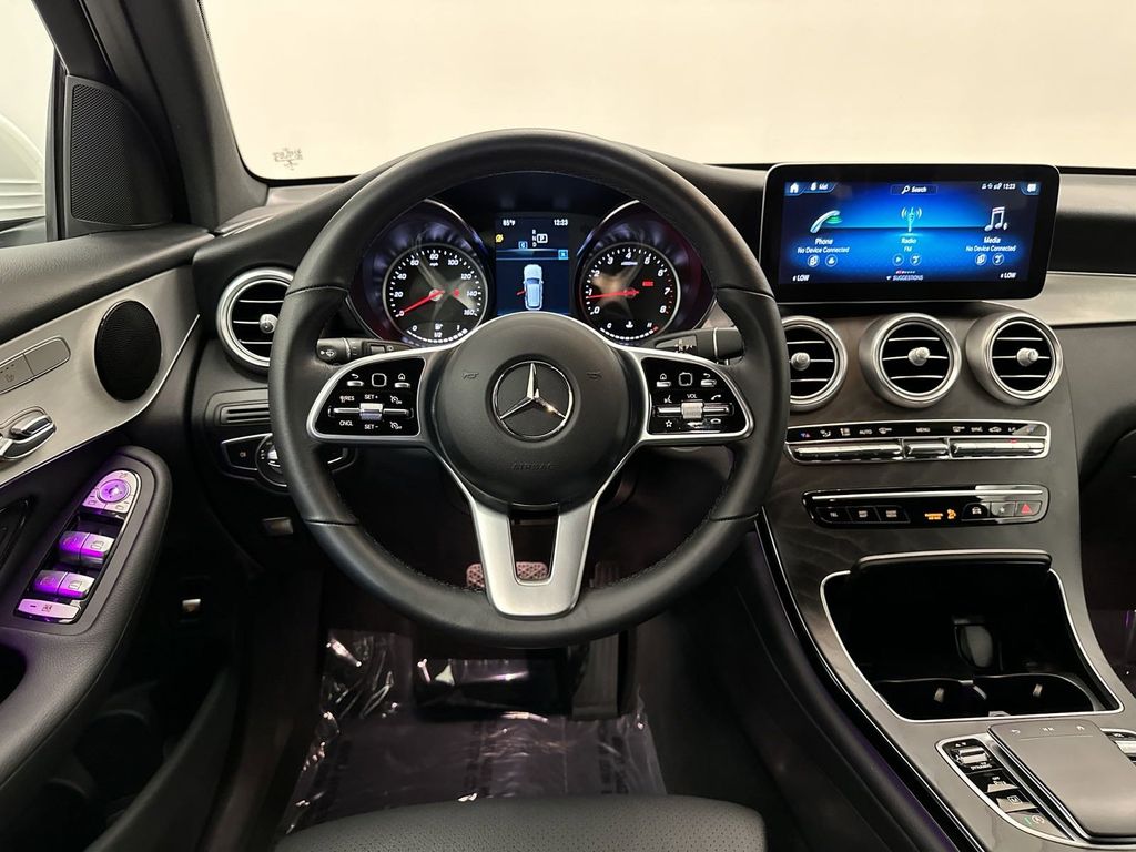 2022 Mercedes-Benz GLC GLC 300 24