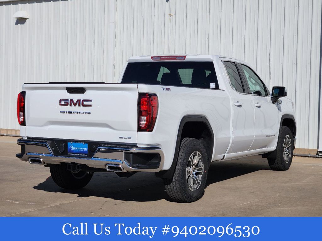 2025 GMC Sierra 1500 SLE 4