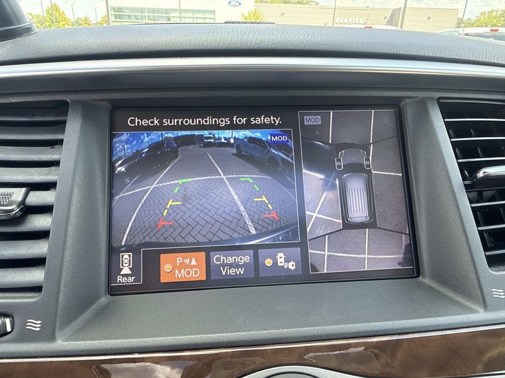 Used 2019 Gray Nissan Platinum image 18