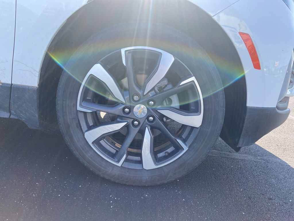 2022 Chevrolet Equinox LT 9