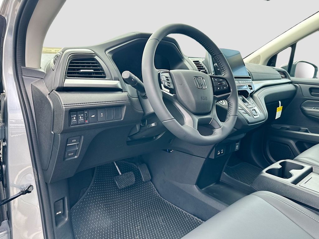 2025 Honda Odyssey EX-L 9