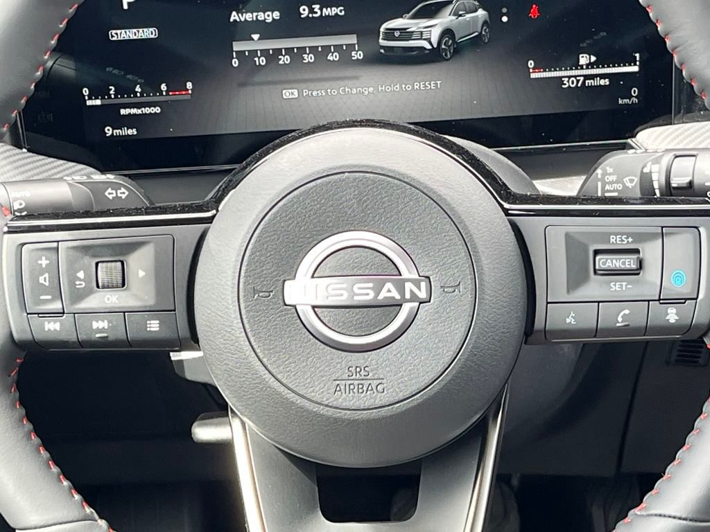 2025 Nissan Kicks SR photo