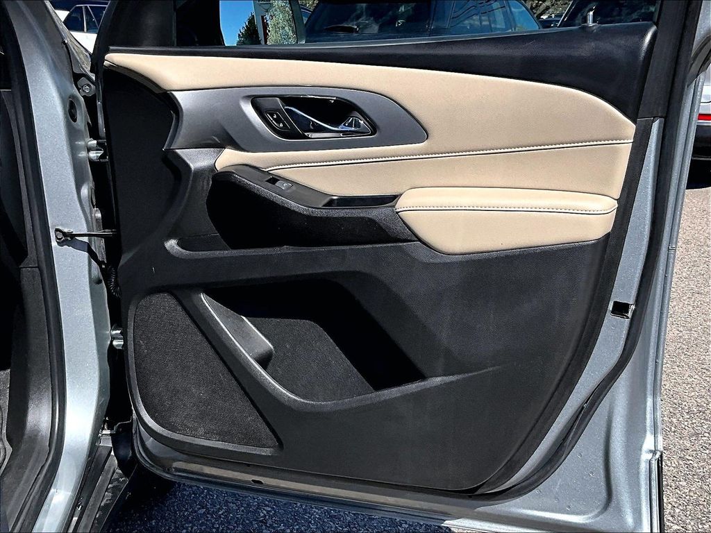 2023 Chevrolet Traverse — photo 12
