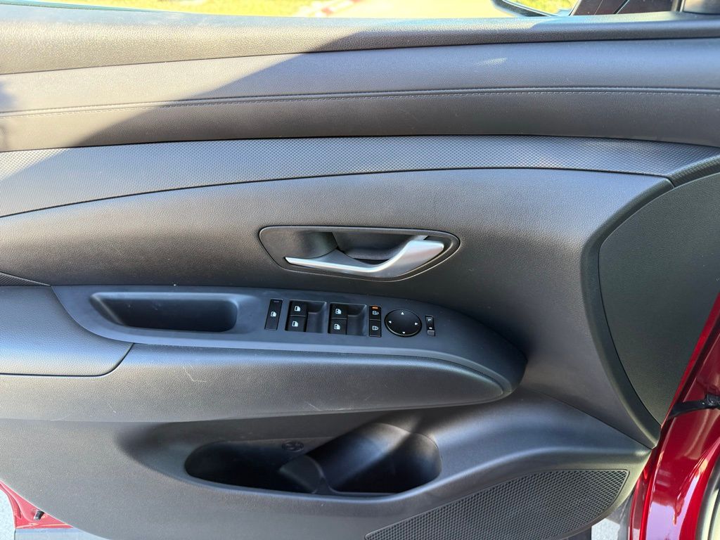 Thumbnail: 2025 Hyundai Tucson - 10