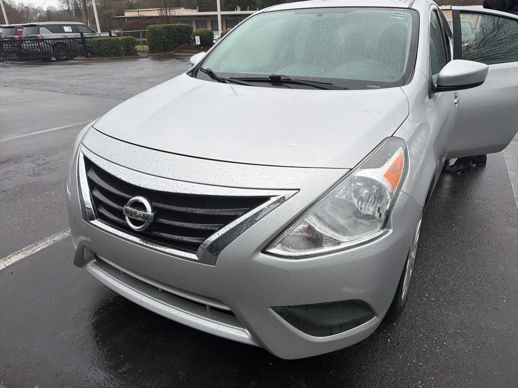 2016 Nissan Versa 1.6 SV