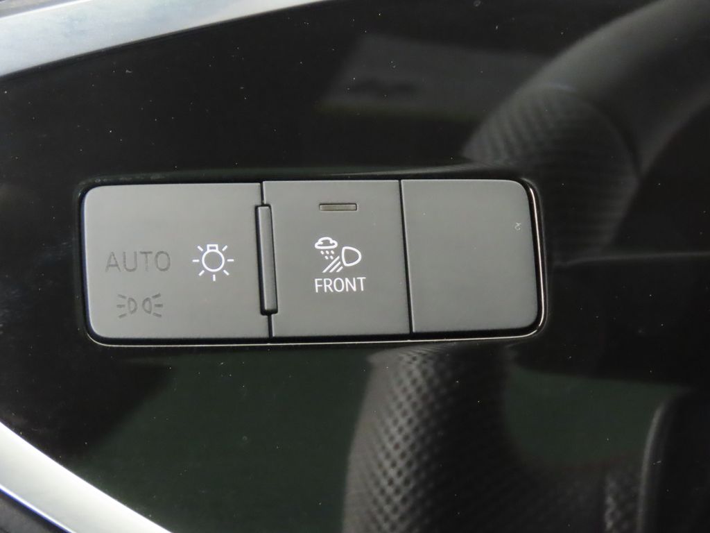 Thumbnail: 2025 Audi Q3 - 20