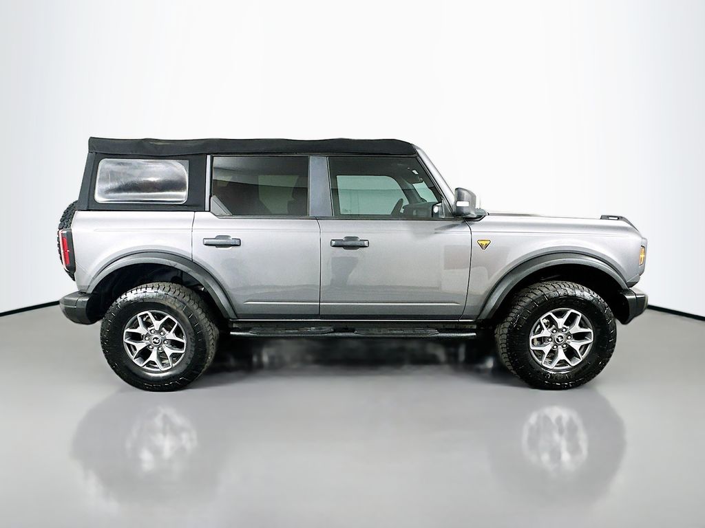 Thumbnail: 2022 Ford Bronco - 4