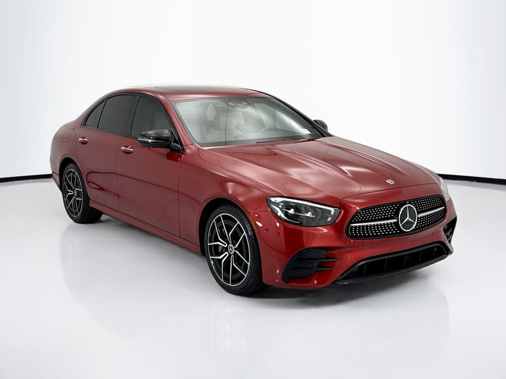 Thumbnail: 2022 Mercedes-Benz E-Class - 3