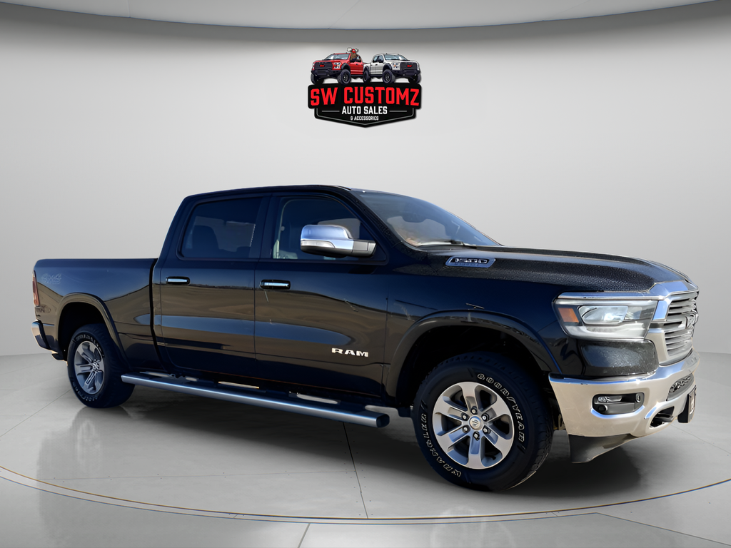 2022 RAM 1500 Laramie Crew Cab 4WD