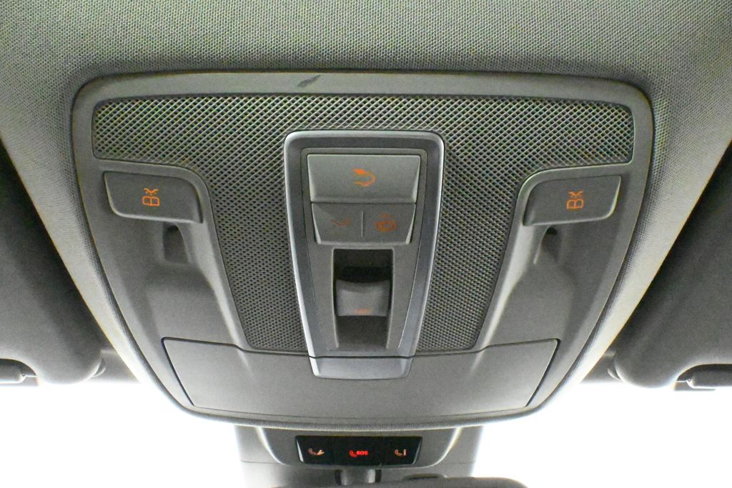 Thumbnail: 2015 Mercedes-Benz M-Class - 21