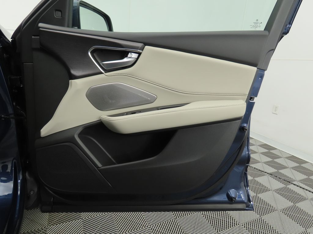 Thumbnail: 2026 Acura RDX - 25