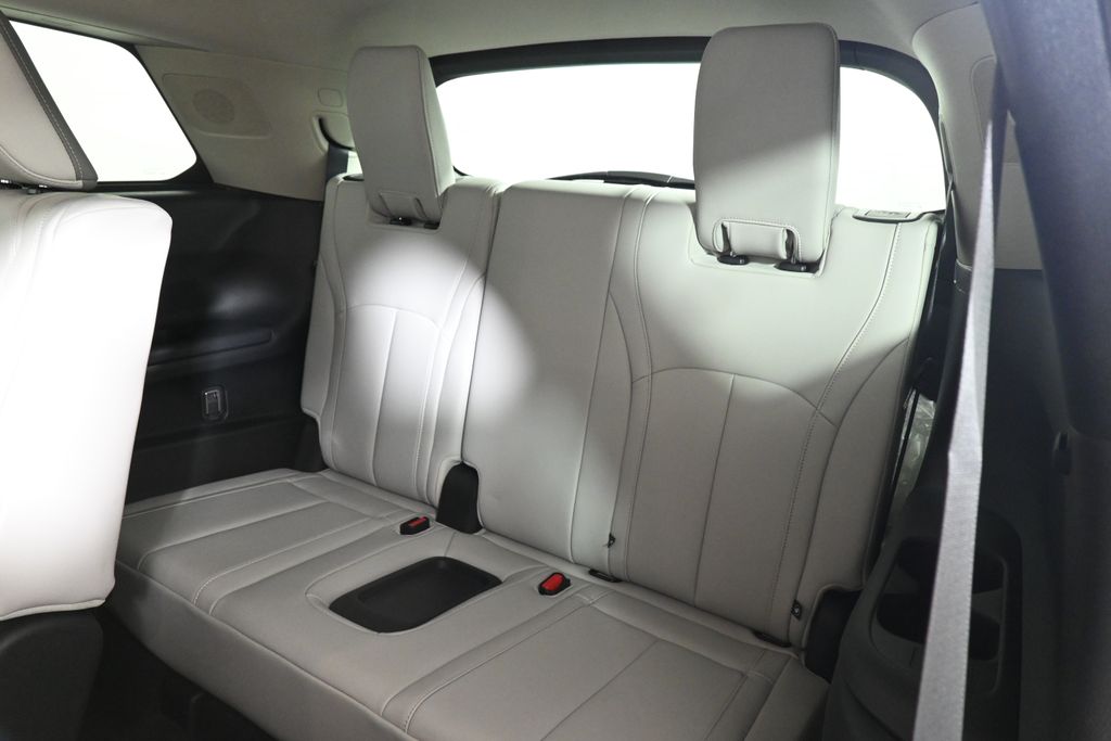 Thumbnail: 2026 INFINITI QX60 - 29