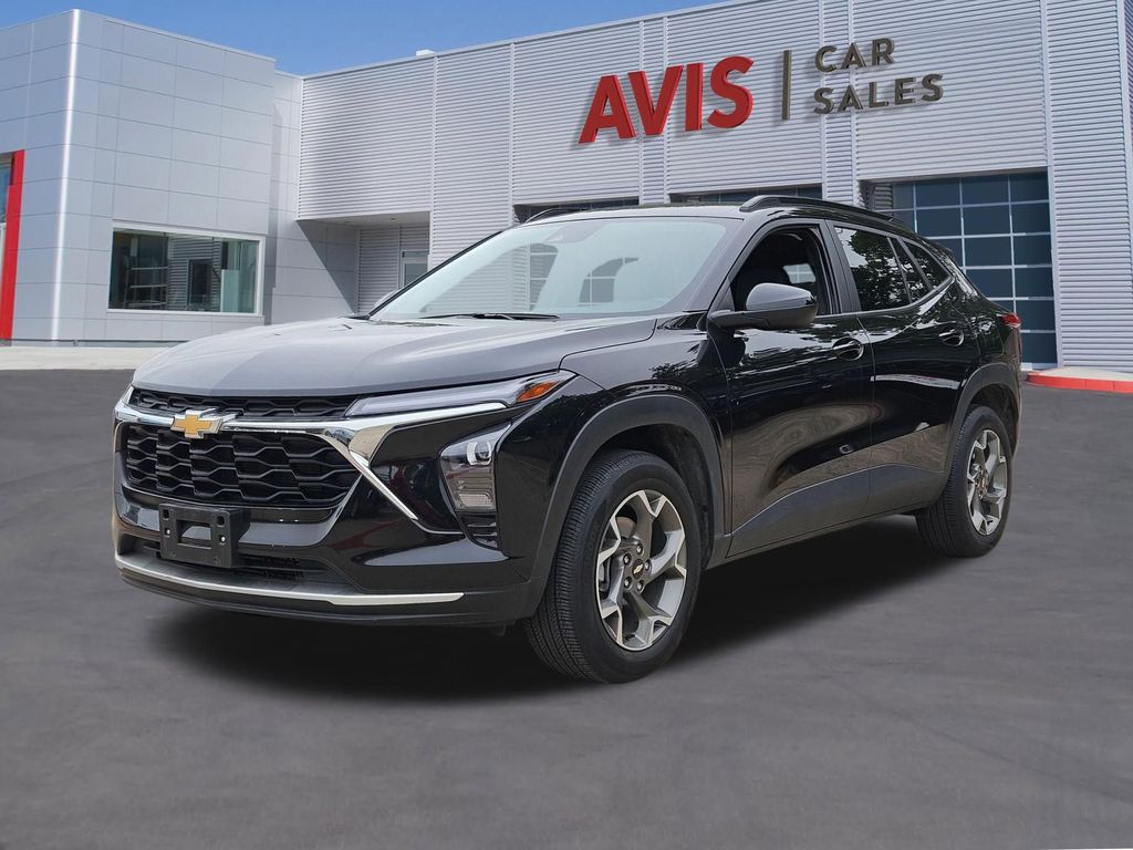 Mosaic Black Metallic 2025 Chevrolet Trax LT FWD SUV / Crossover Front-Wheel Drive 6-Speed Automatic