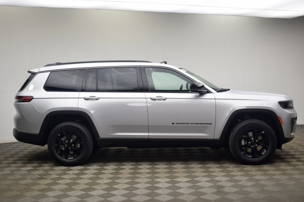 new 2026 Jeep Grand Cherokee L car, priced at $46,950