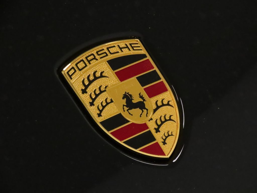 Thumbnail: 2026 Porsche Macan - 13