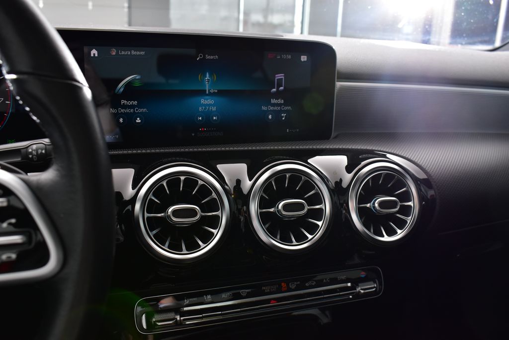 Thumbnail: 2019 Mercedes-Benz A-Class - 18