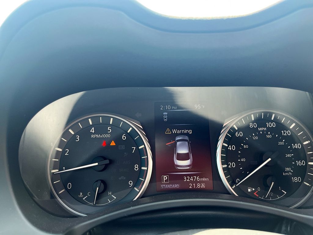 Used 2022 Black INFINITI Red Sport 400 image 12