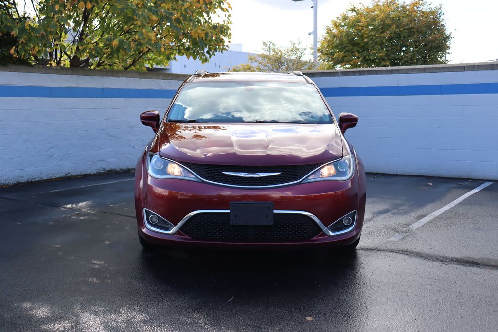 2017 Chrysler Pacifica  8