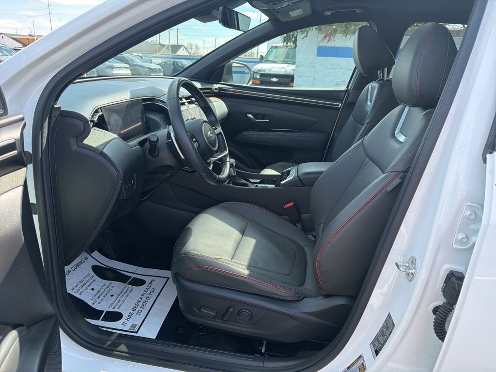 Thumbnail: 2023 Hyundai Santa Cruz - 17