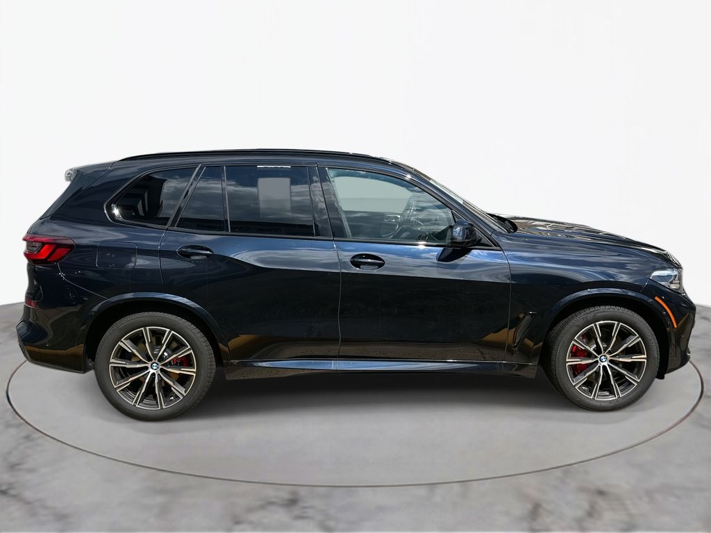 Thumbnail: 2022 BMW X5 - 6