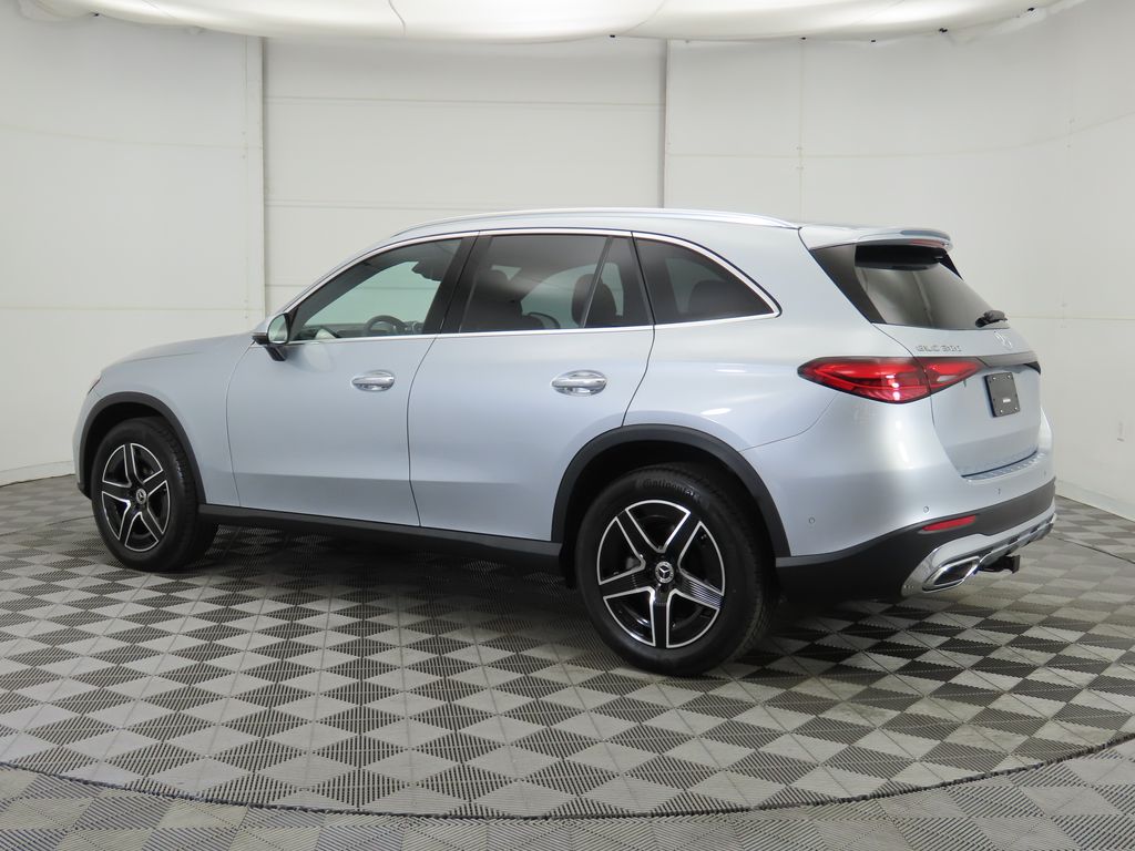 Thumbnail: 2026 Mercedes-Benz GLC - 7