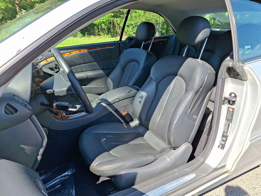 Thumbnail: 2004 Mercedes-Benz CLK - 12