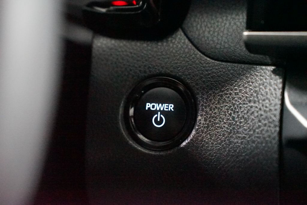 Thumbnail: 2025 Toyota Camry - 22