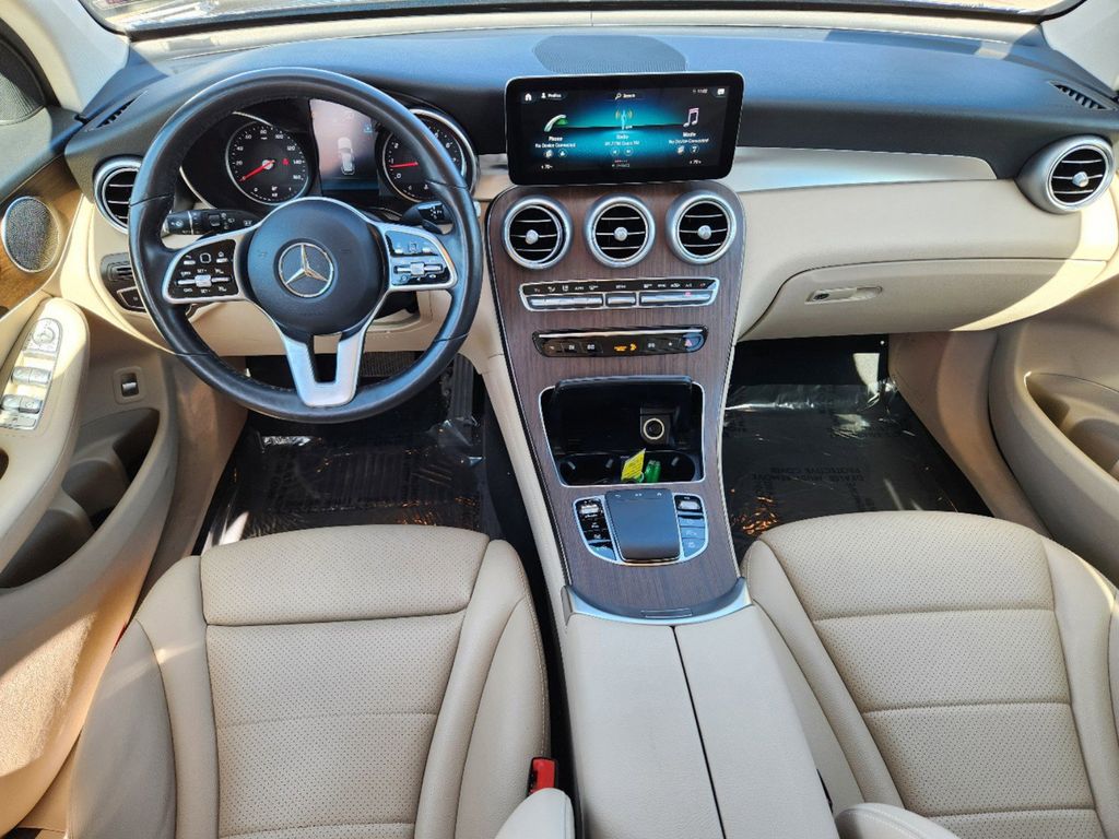 2021 Mercedes-Benz GLC GLC 300 24