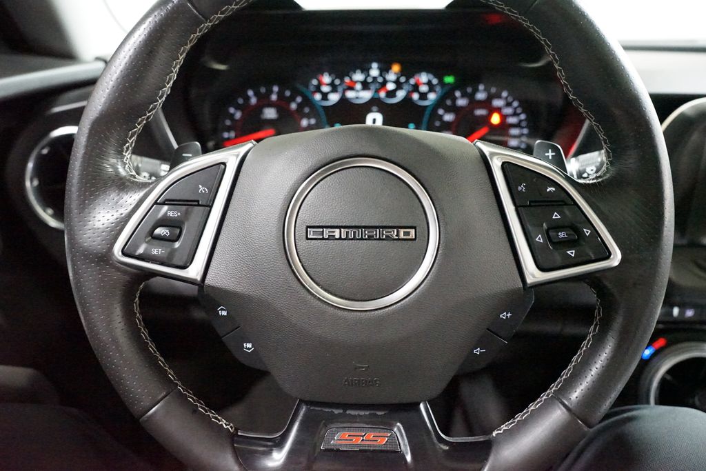 Thumbnail: 2018 Chevrolet Camaro - 12