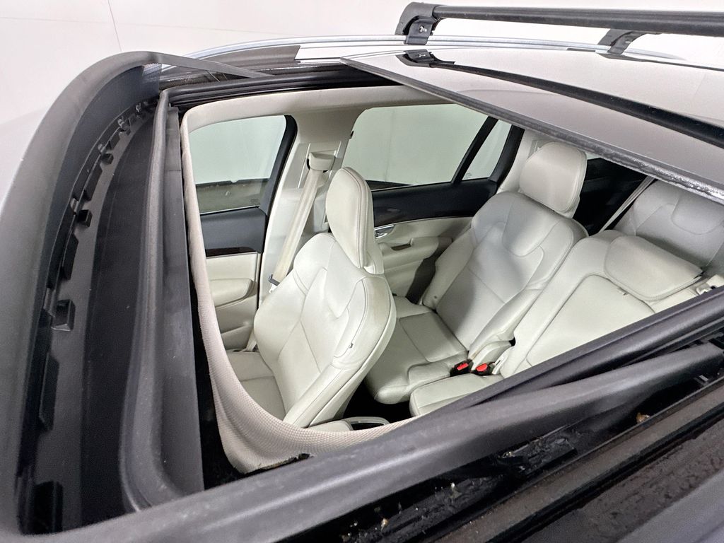 Used Car 2019 Volvo Xc90  T5 Momentum For Sale Under $20,000 In Austin, Texas