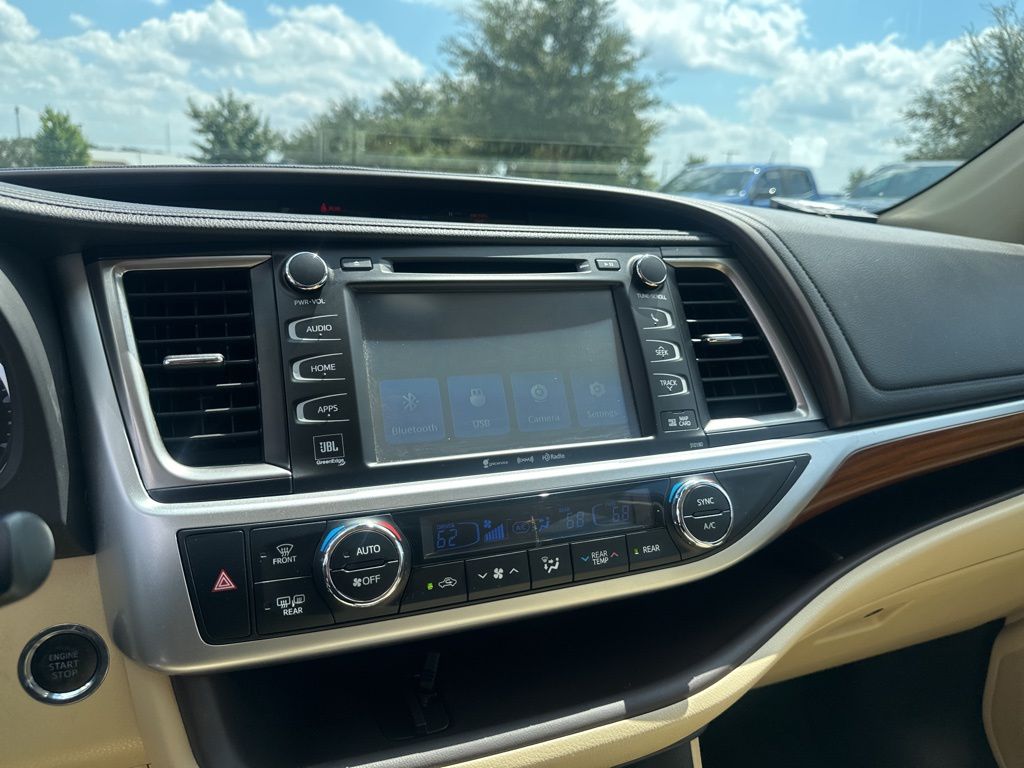 Used Car 2018 Toyota Highlander  Limited For Sale In Austin, Texas