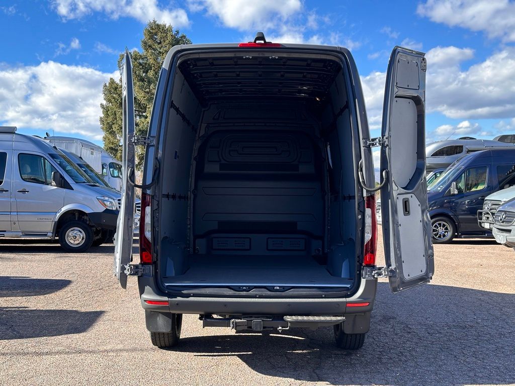 2024 Mercedes-Benz Sprinter 2500 Cargo 144 WB 19